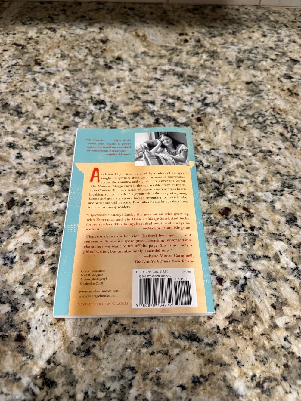 Sandra Cisneros 